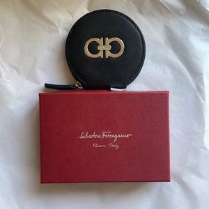 NWOT Salvatore Ferragamo Coin Purse